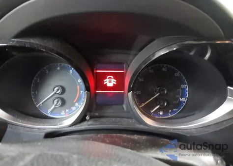 2016 Toyota Corolla S W/Special Edition Pkg z USA, uszkodzony, nr VIN 2T1BURHE0GC571151